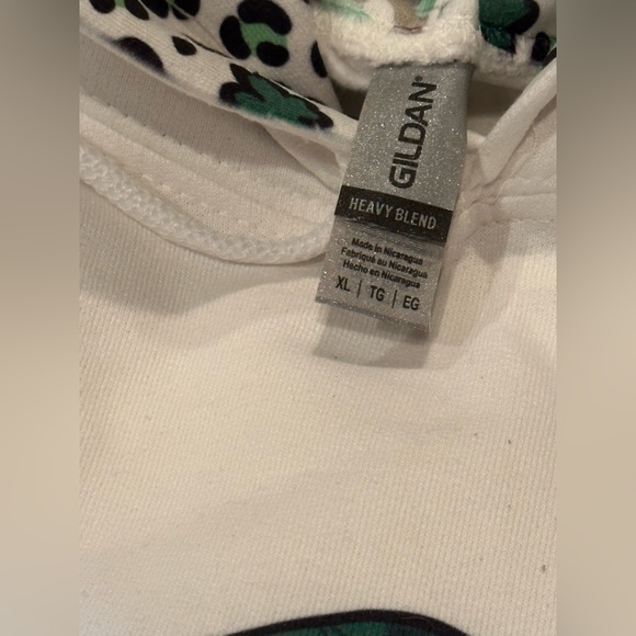 Hand Crafted St.Patty’s Day hoodie - Picture 4 of 4